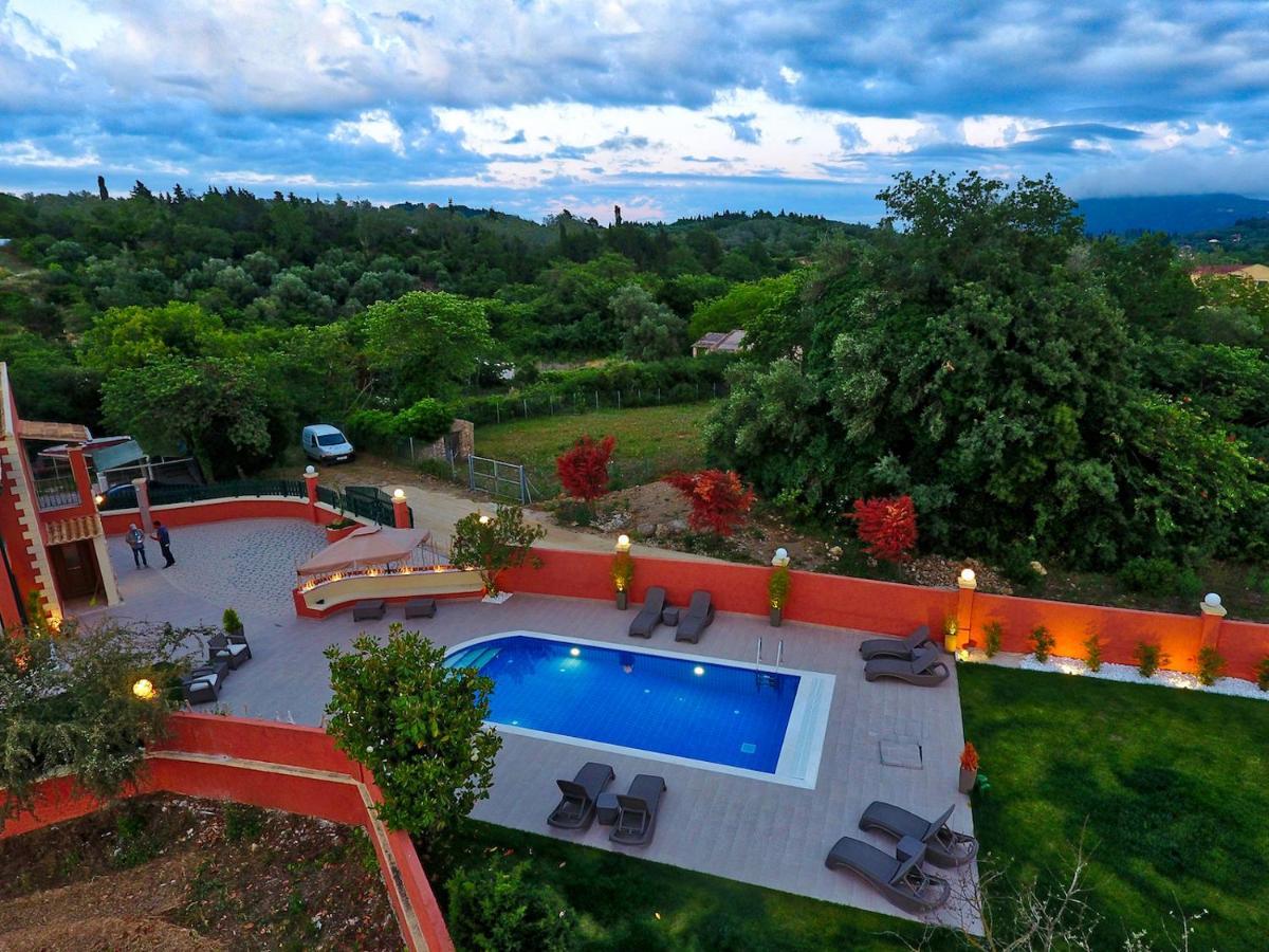 Villa Alex Sinarádes Zewnętrze zdjęcie