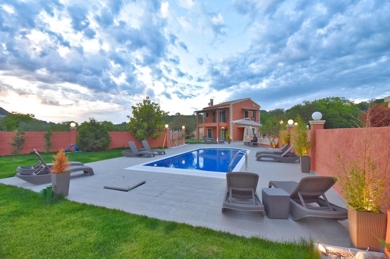 Villa Alex Sinarádes Zewnętrze zdjęcie