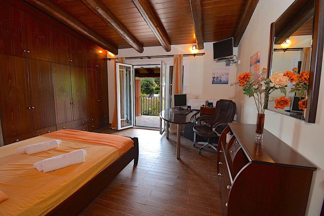 Villa Alex Sinarádes Zewnętrze zdjęcie
